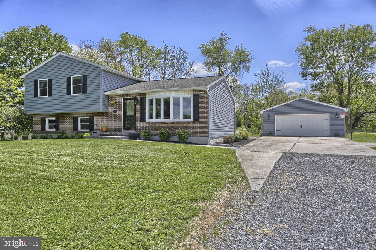 1367 Zimmerman Road Carlisle, PA 17015 - Photo 2 of 44 Gallery Image 2