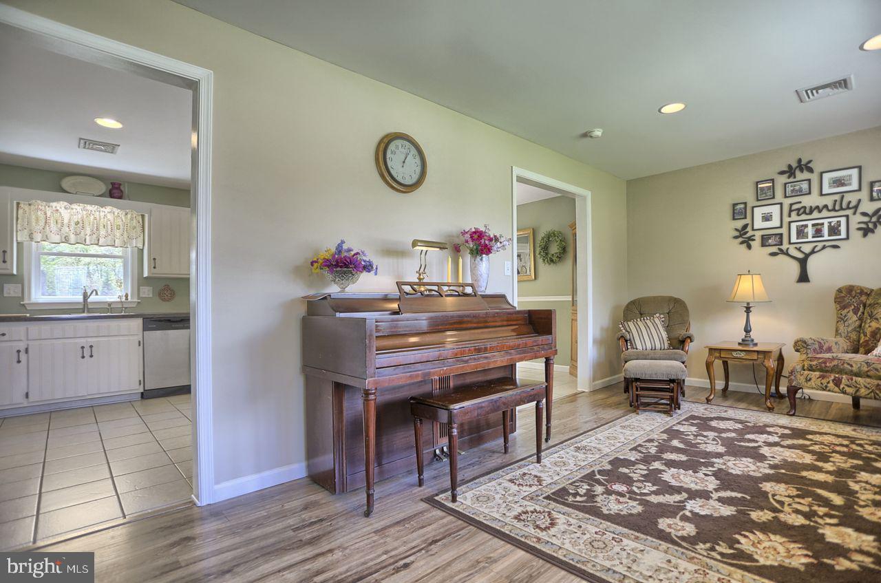 1367 Zimmerman Road Carlisle, PA 17015 - Photo 13 of 44 Gallery Image 13