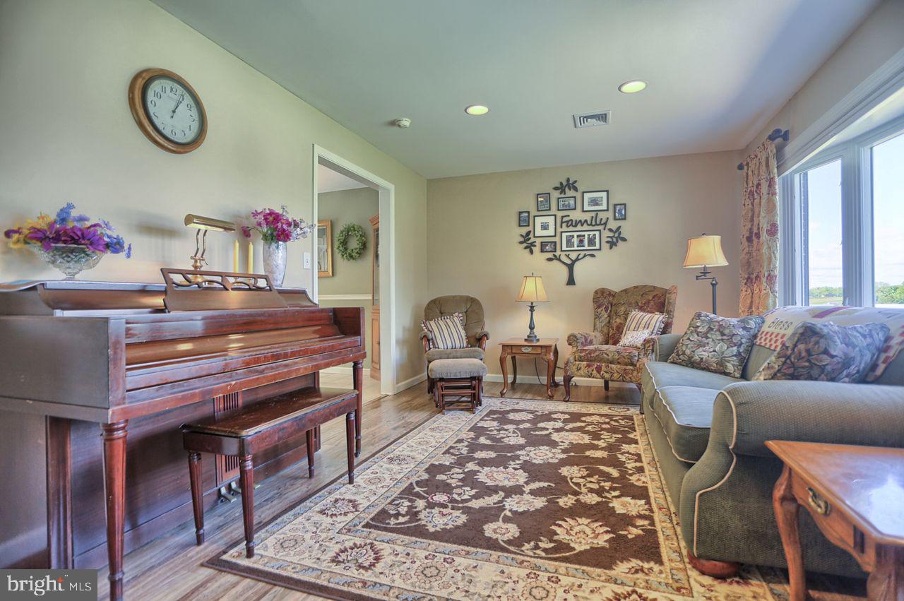 1367 Zimmerman Road Carlisle, PA 17015 - Photo 15 of 44 Gallery Image 15