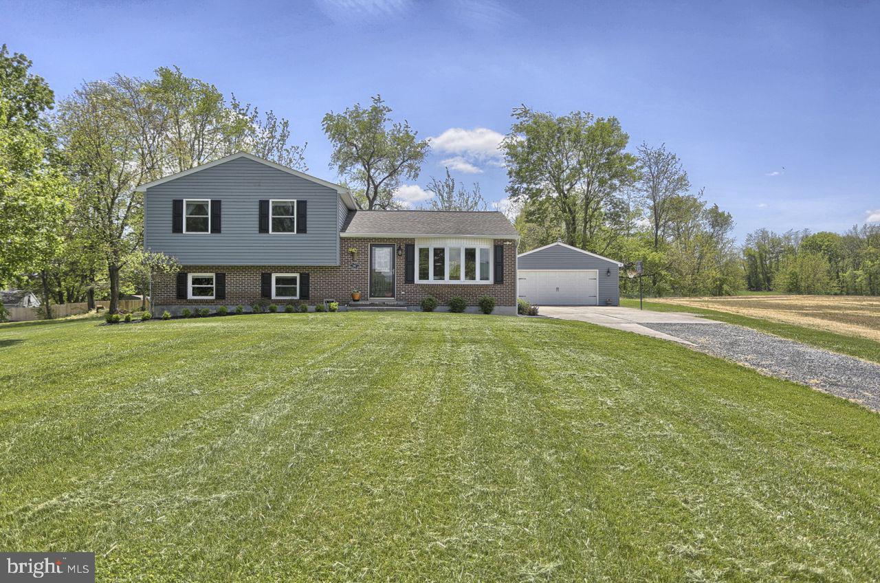 1367 Zimmerman Road Carlisle, PA 17015 - Photo 3 of 44 Gallery Image 3