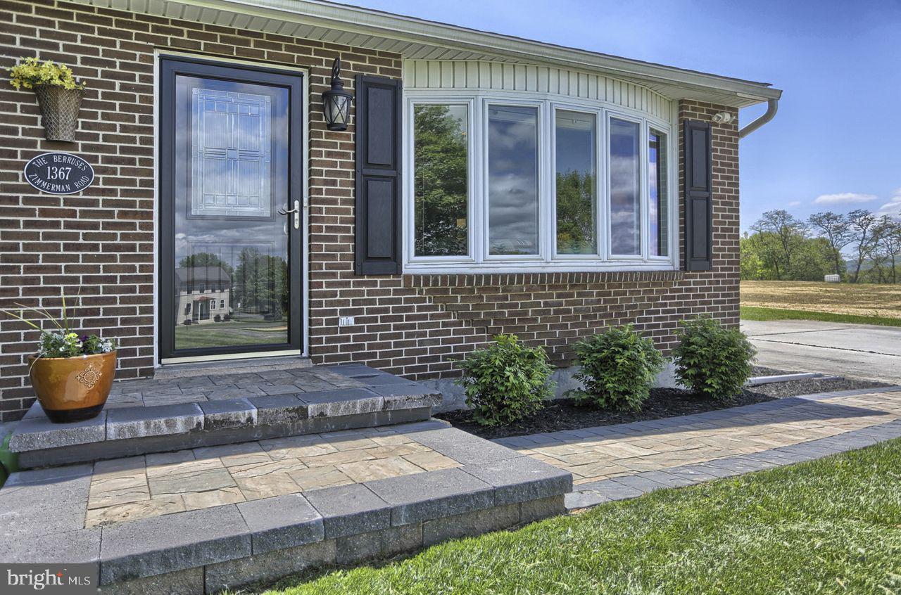 1367 Zimmerman Road Carlisle, PA 17015 - Photo 4 of 44 Gallery Image 4