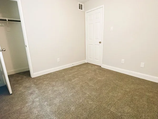 $1,250 | 711 South Houston Avenue, Unit C, Humble, TX 77338