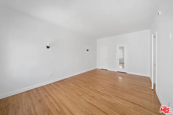 $2,450 | 339 South Detroit Street, Unit 206, Los Angeles, CA 90036
