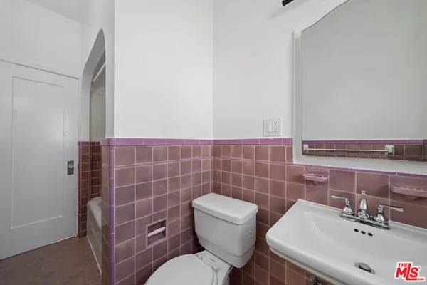 $2,450 | 339 South Detroit Street, Unit 206, Los Angeles, CA 90036