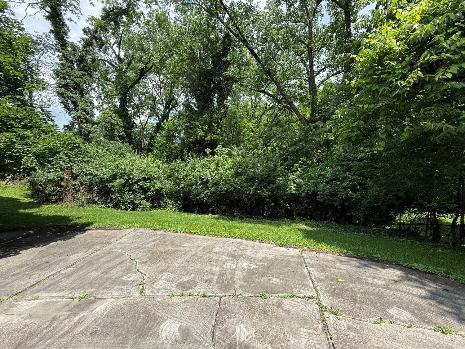 2848 Orland Avenue Cincinnati, OH 45211 - Photo 3 of 22