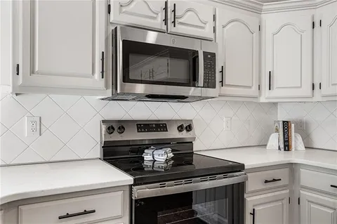 $429,000 | 16203 West 157th Terrace, Olathe, KS 66062