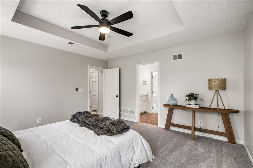 16203 West 157th Terrace Olathe, KS 66062 - Photo 18 of 45