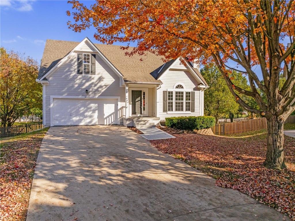 16203 West 157th Terrace Olathe, KS 66062 - Photo 2 of 45