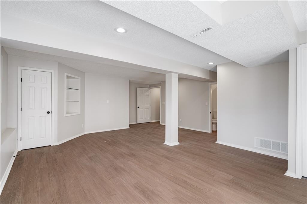 16203 West 157th Terrace Olathe, KS 66062 - Photo 27 of 45