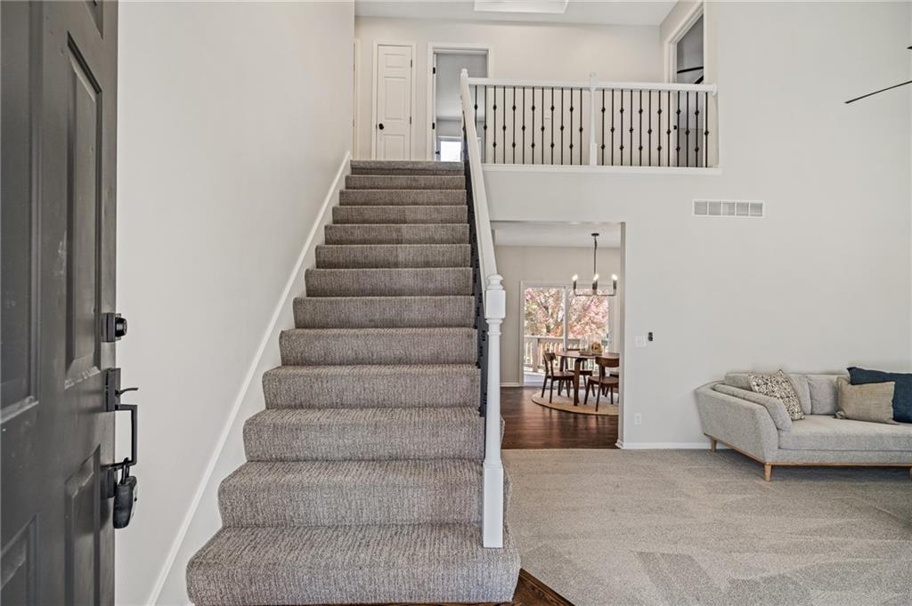 16203 West 157th Terrace Olathe, KS 66062 - Photo 4 of 45