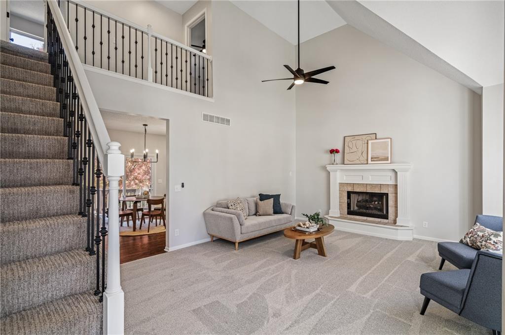 16203 West 157th Terrace Olathe, KS 66062 - Photo 5 of 45