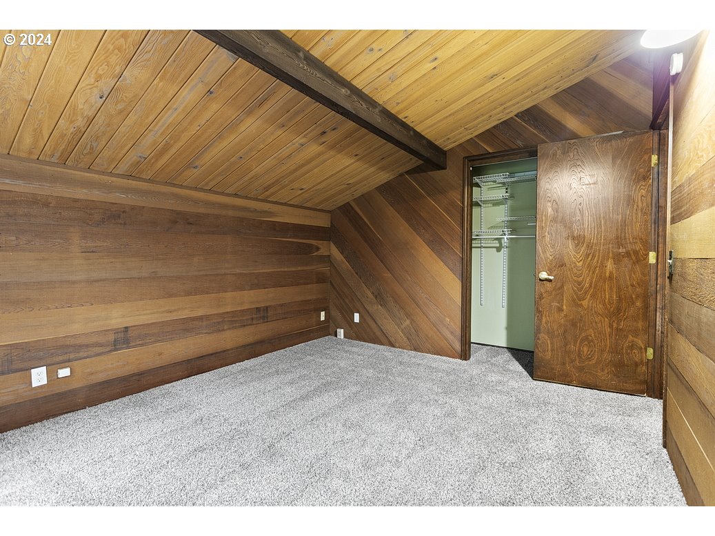 21565 Southeast Firwood Road Sandy, OR 97055 - Photo 20 of 42 a view of an empty room