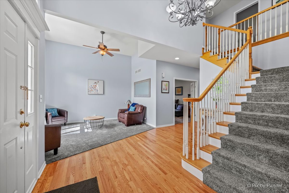 7104 Dove Way Cary, IL 60013 - Photo 7 of 82