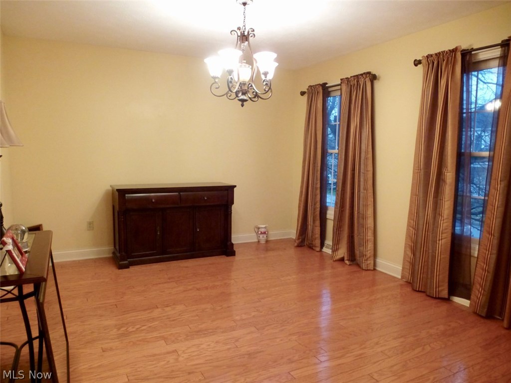 4398 Brooks Road Cleveland, OH 44105 - Photo 6 of 26