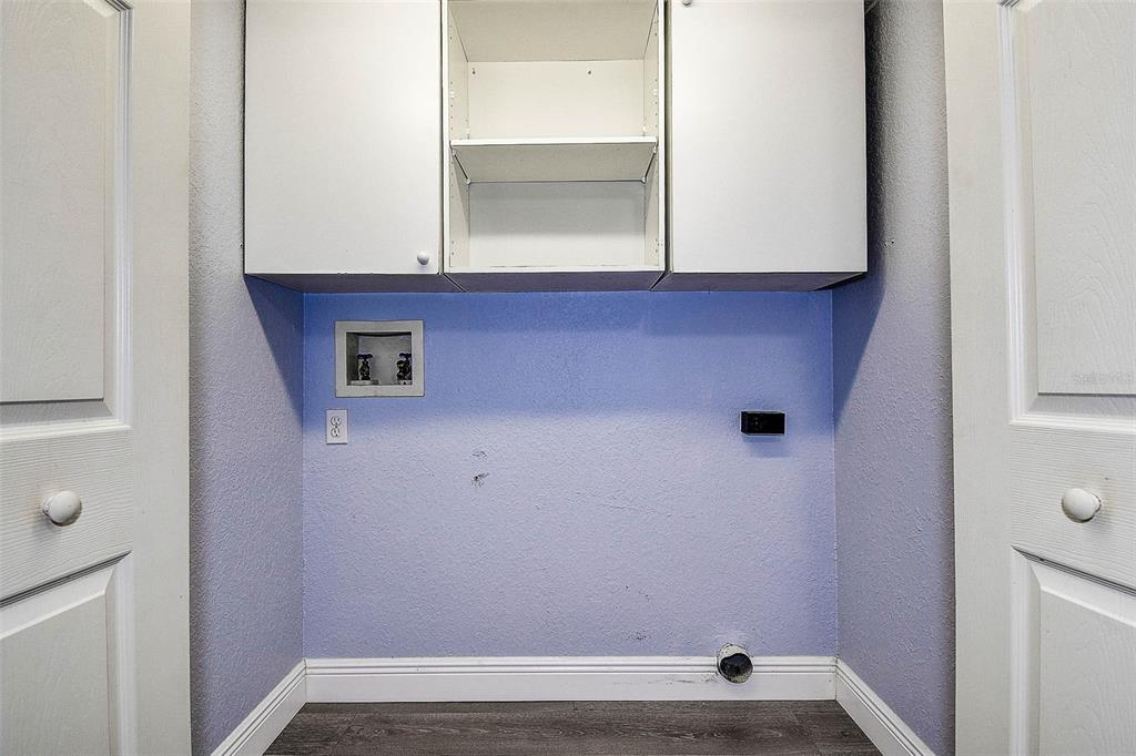 14865 Seminole Trail Seminole, FL 33776 - Photo 24 of 54 a view of small space with wooden floor