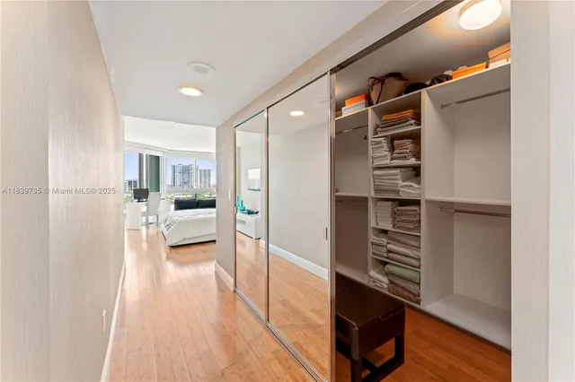 $5,900 | 16500 Collins Avenue, Unit 653, Sunny Isles Beach, FL 33160