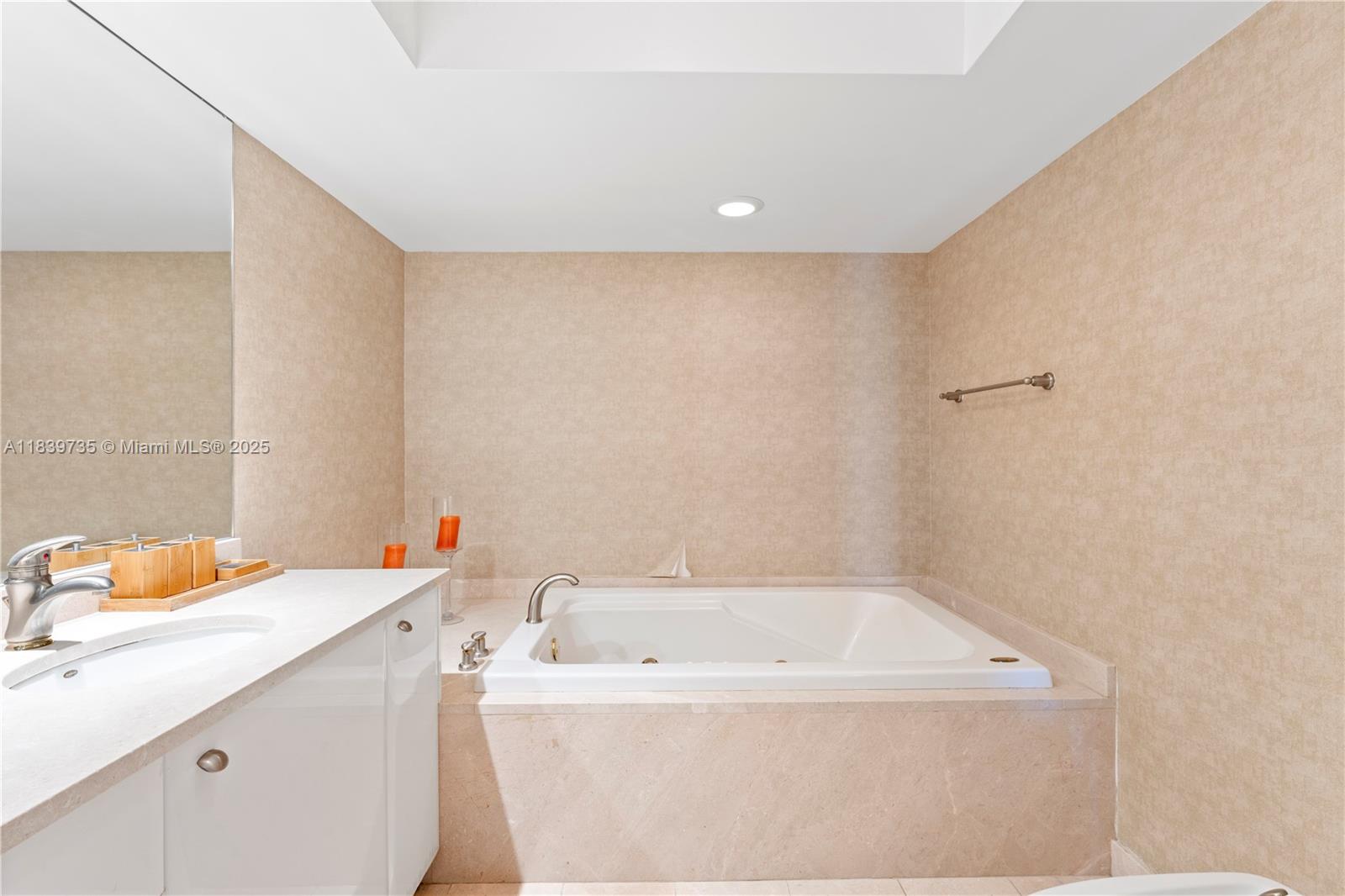 16500 Collins Avenue, Unit 653 Sunny Isles Beach, FL 33160 - Photo 14 of 26