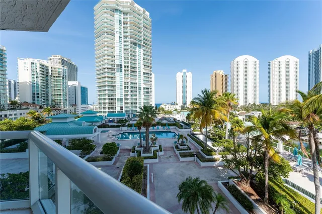 $5,900 | 16500 Collins Avenue, Unit 653, Sunny Isles Beach, FL 33160