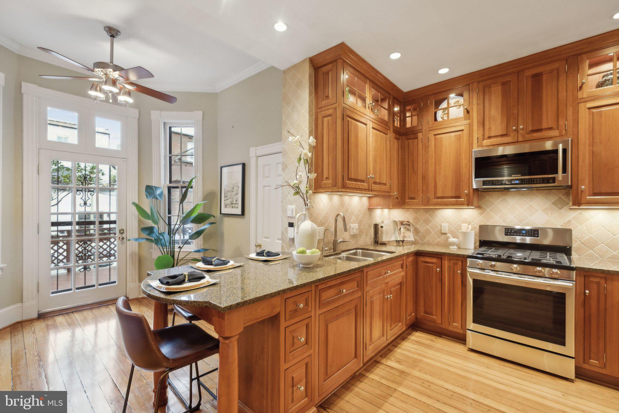 2014 R Street Northwest Washington, DC 20009 - Photo 11 of 47