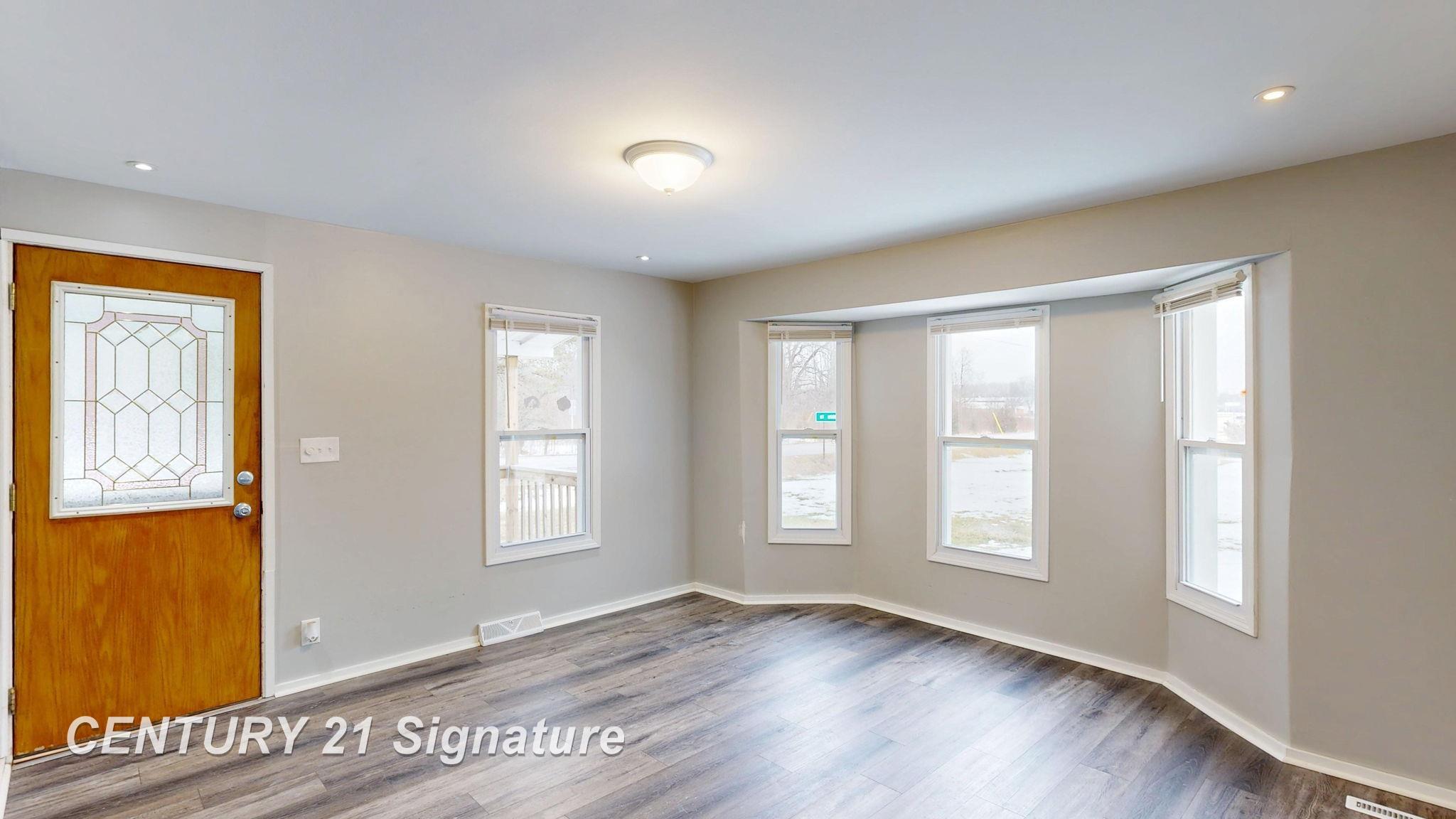 7482 Neff Road Mount Morris, MI 48458 - Photo 4 of 34 50167655-e9c7b1a2-97dc-4e1f-8a34-98f1b2dddf50.JPG