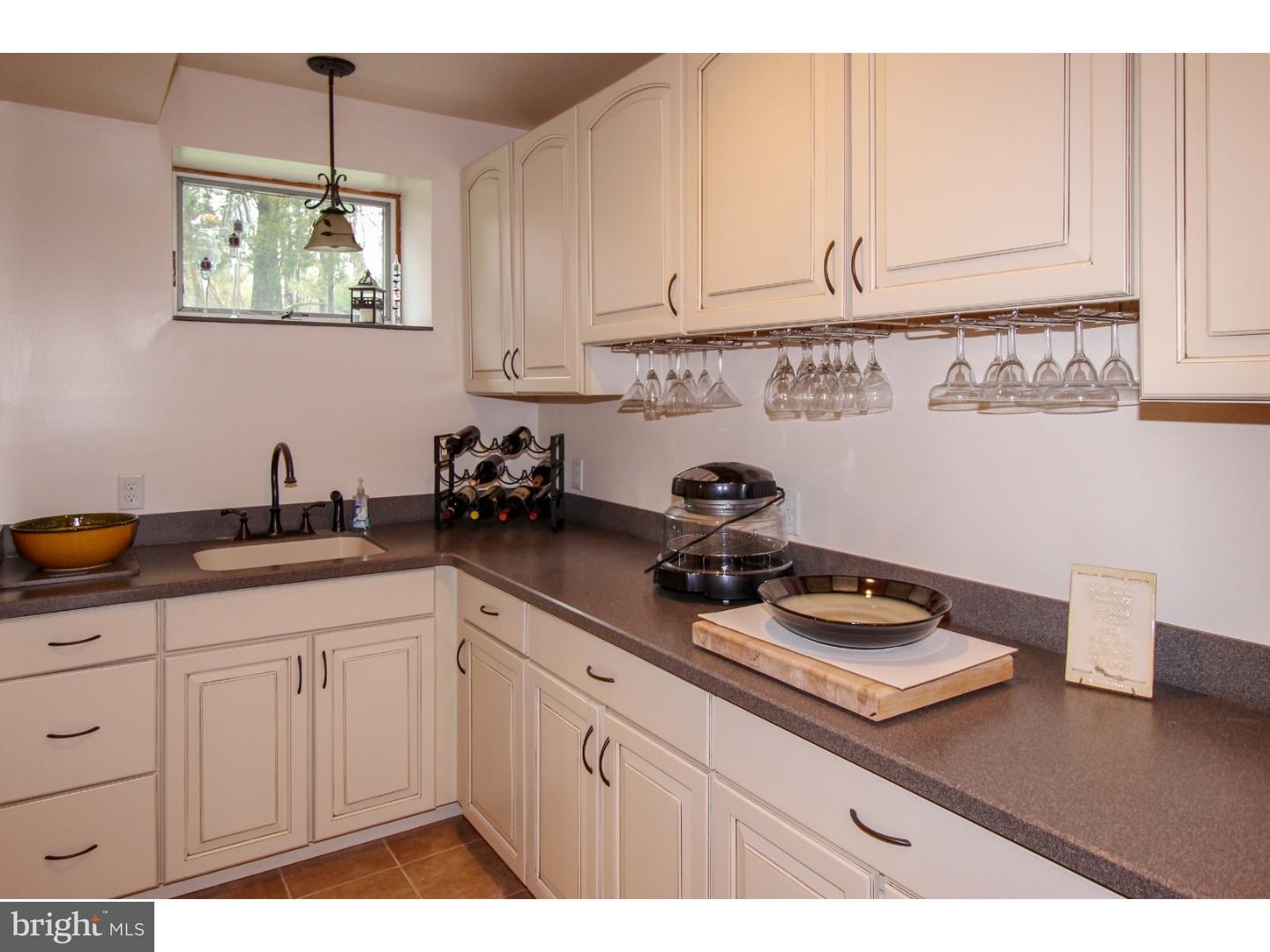228 Clump Road Green Lane, PA 18054 - Photo 16 of 25