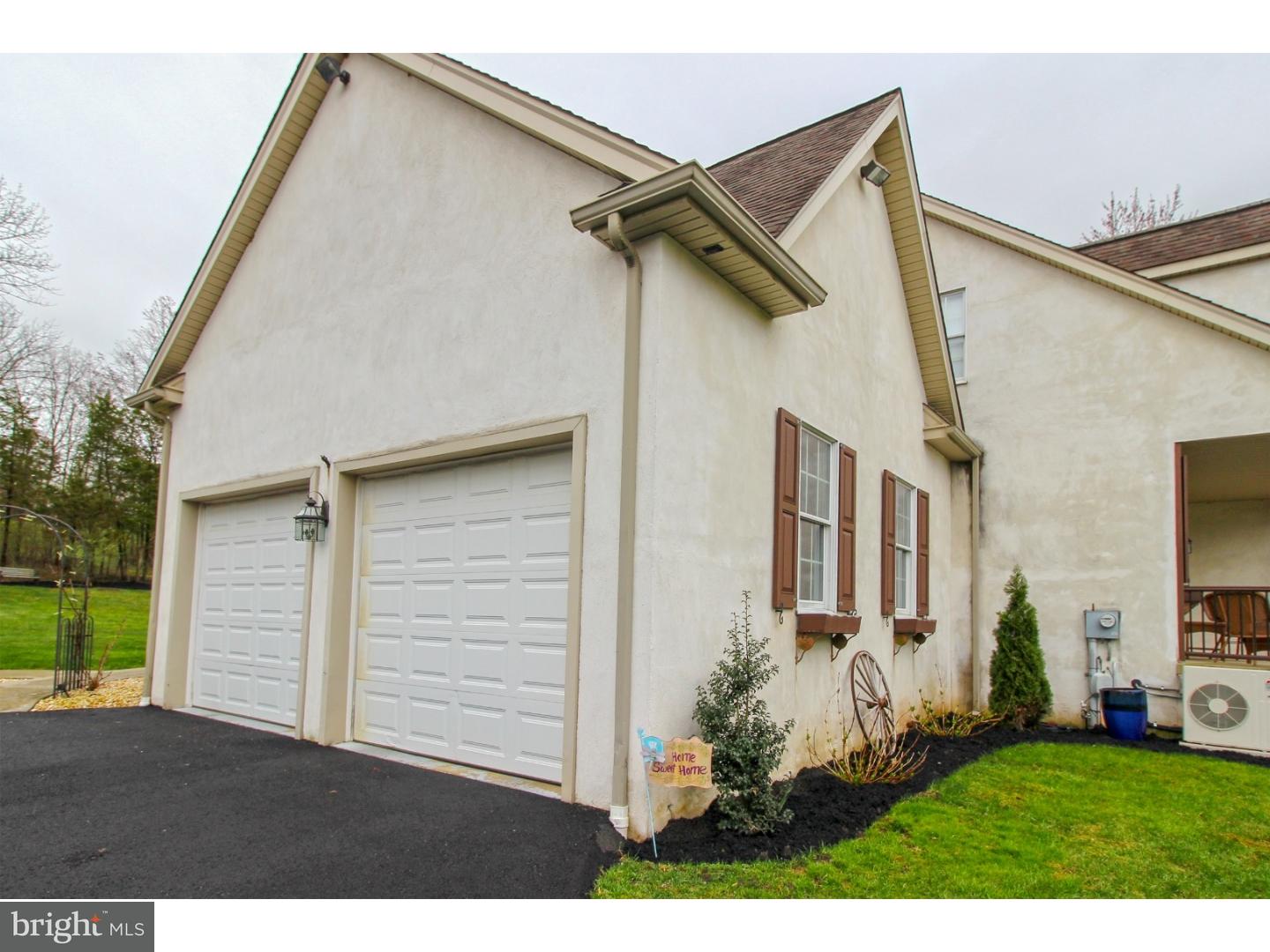228 Clump Road Green Lane, PA 18054 - Photo 20 of 25 Exterior Side
