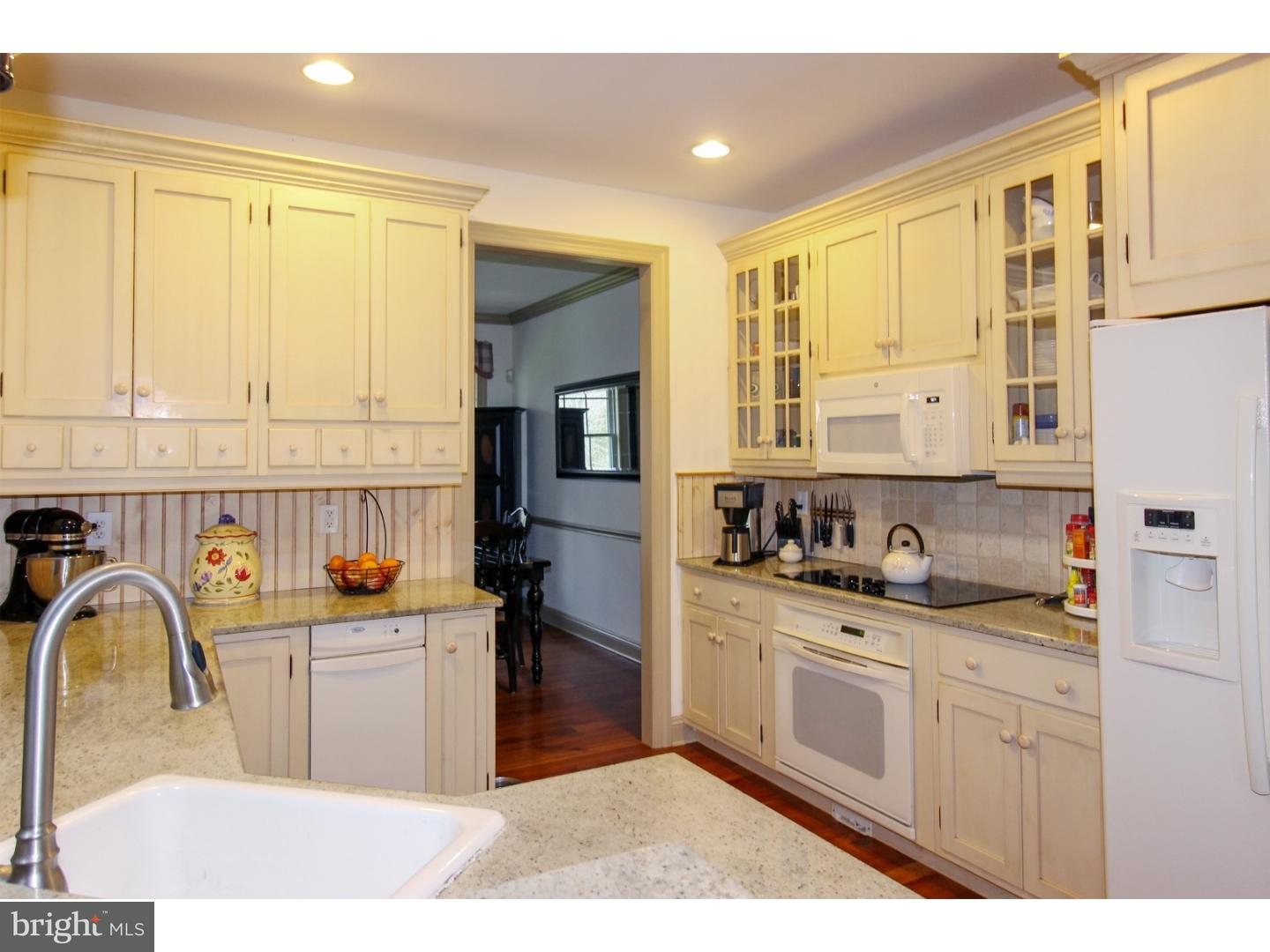228 Clump Road Green Lane, PA 18054 - Photo 6 of 25 Kitchen