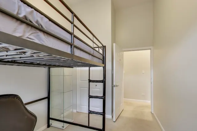 $449,900 | 4926 South Drexel Boulevard, Unit C, Chicago, IL 60615