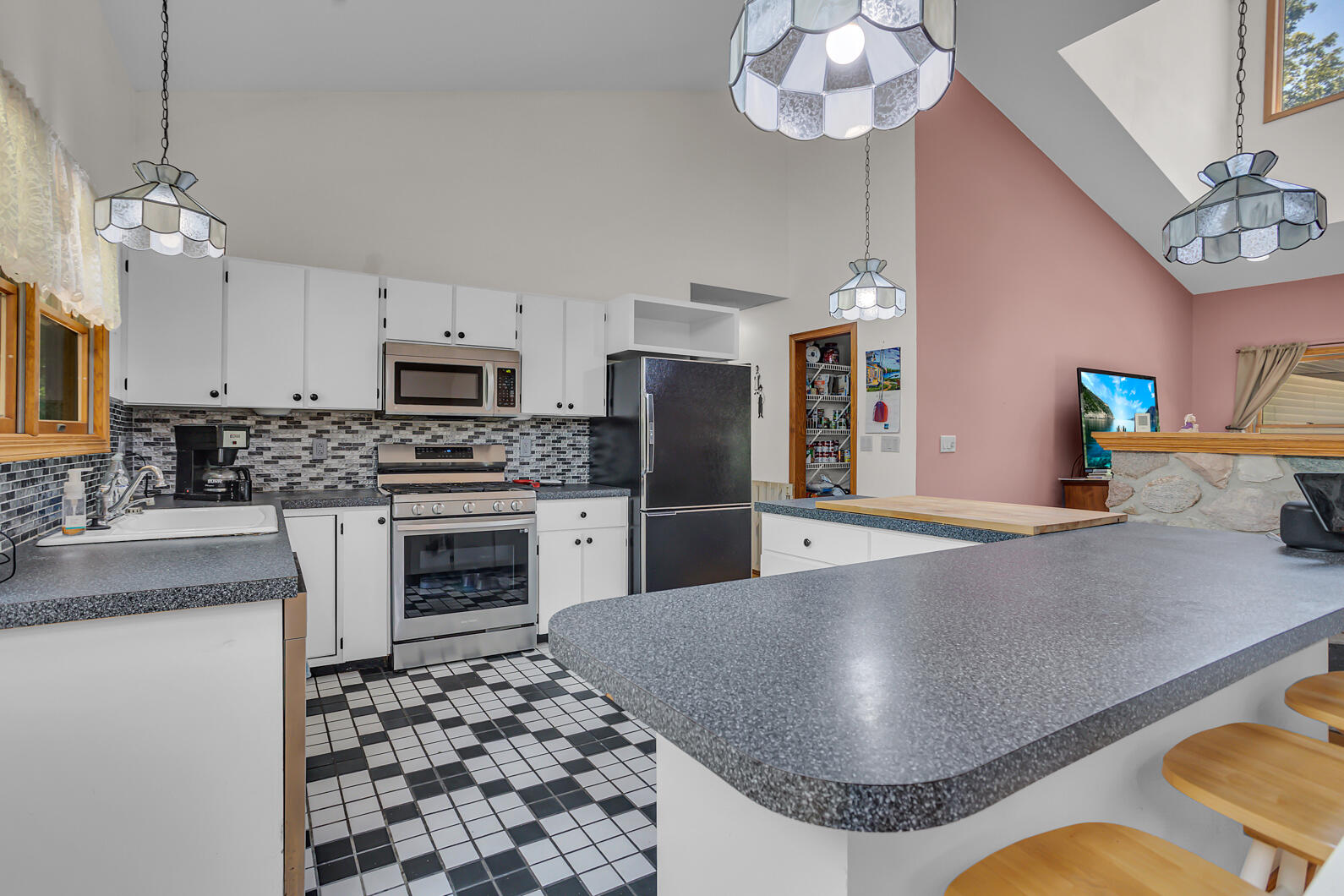 2050 Perrine Road Rives Junction, MI 49277 - Photo 13 of 42 0N0A0892