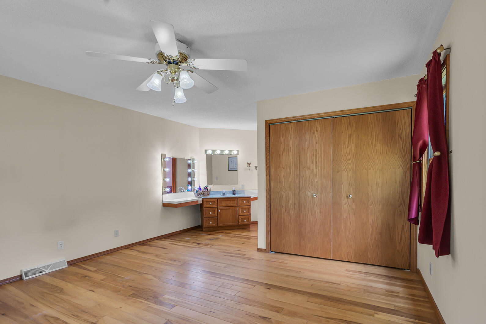 2050 Perrine Road Rives Junction, MI 49277 - Photo 20 of 42 0N0A0952