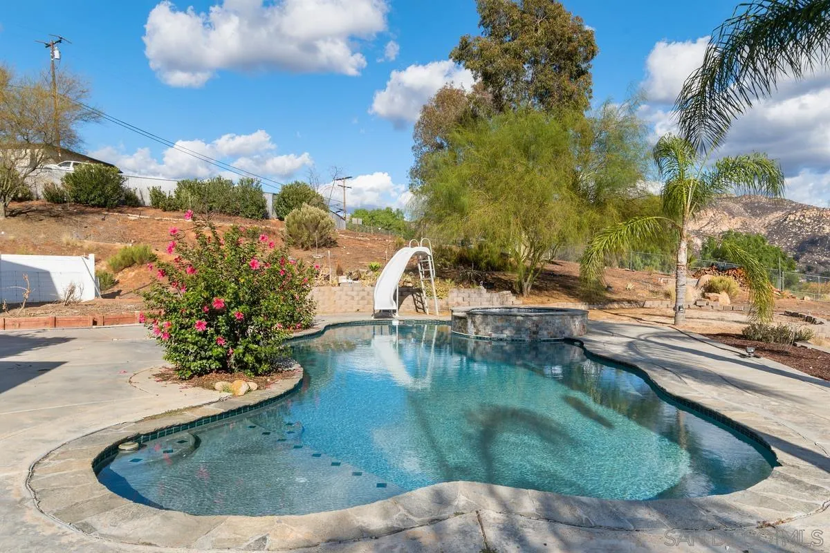 11331-33 Posthill Road Lakeside, CA 92040 - Photo 37 of 40 Gallery Image 37