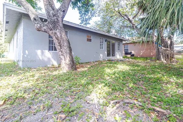 $3,500 | 116 Northwest 6th Avenue, Dania Beach, FL 33004