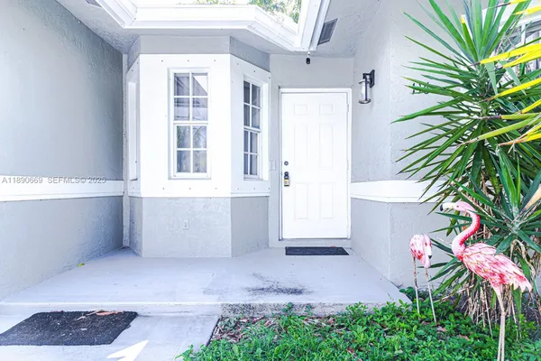$3,500 | 116 Northwest 6th Avenue, Dania Beach, FL 33004