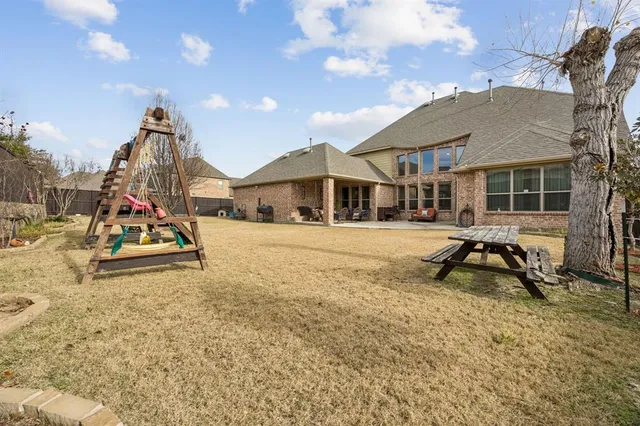 a view of outdoor space yard and patio