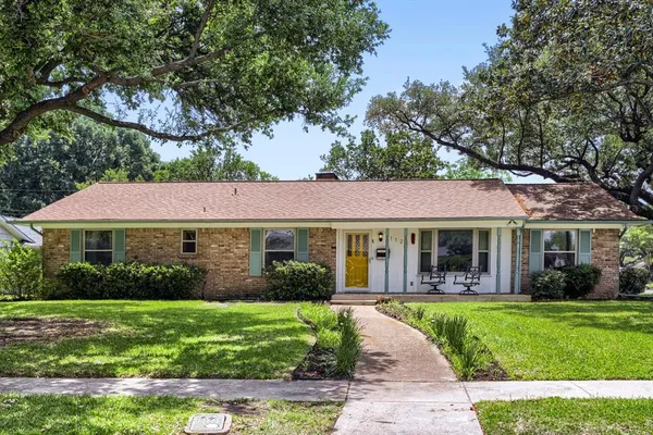 $450,000 | 1125 Wildwood Lane, Richardson, TX 75080