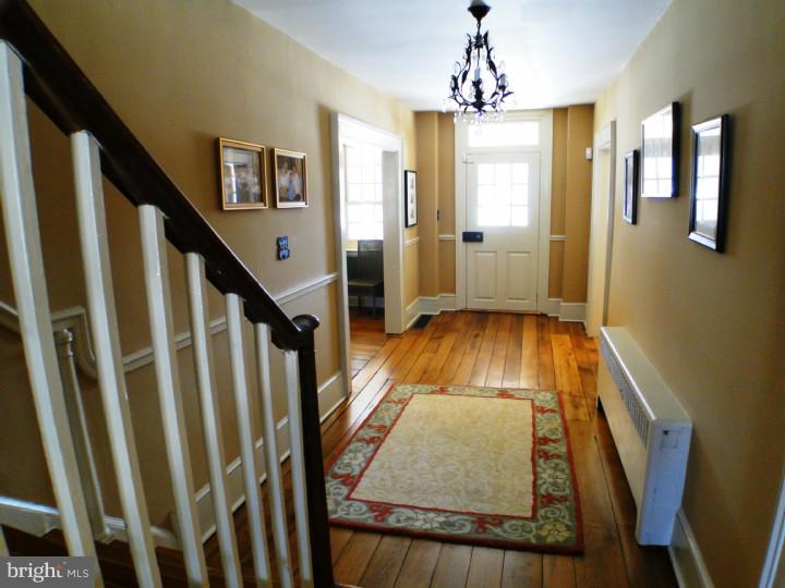 380 North Buck Road Downingtown, PA 19335 - Photo 3 of 24 Foyer