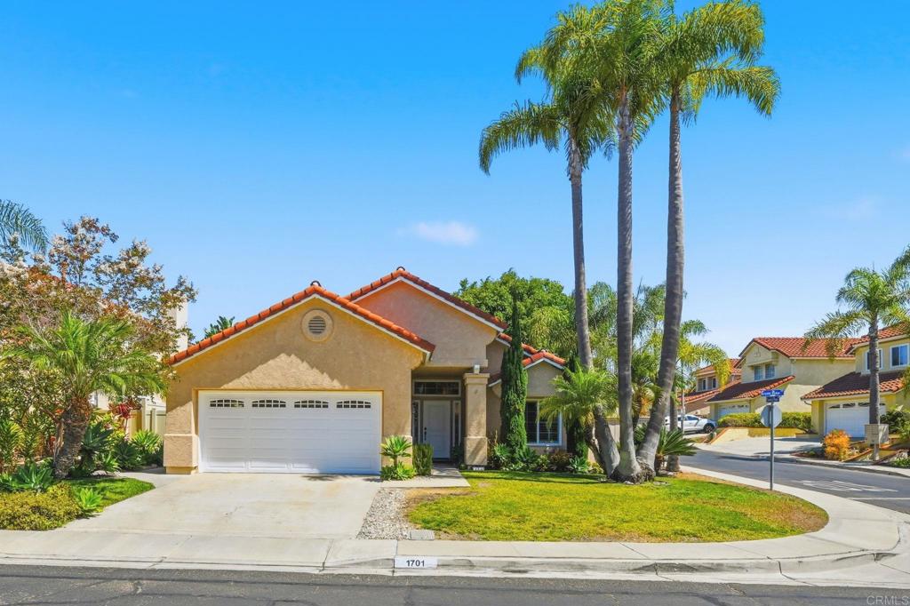 1701 Crystal Ridge Way Vista, CA 92081 - Photo 2 of 37