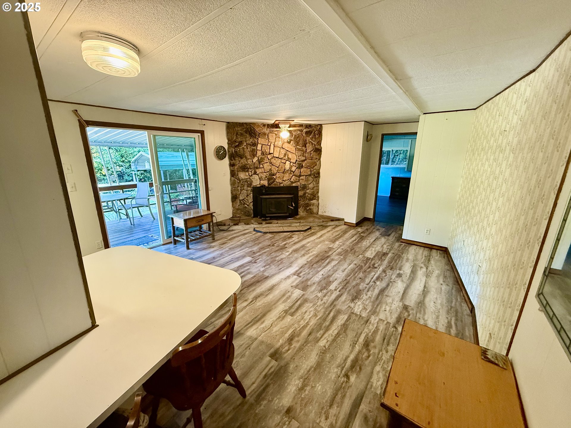 1938 Maryland Avenue Myrtle Point, OR 97458 - Photo 13 of 21