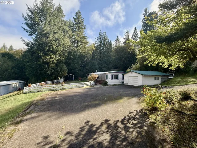 $82,000 | 1938 Maryland Avenue, Myrtle Point, OR 97458