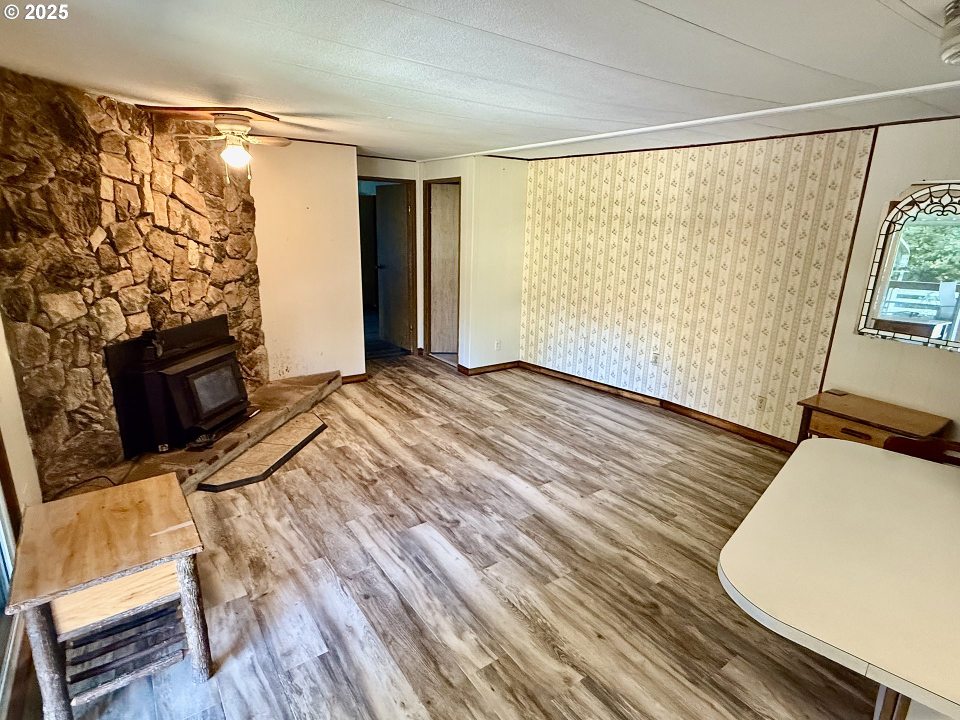 1938 Maryland Avenue Myrtle Point, OR 97458 - Photo 8 of 21