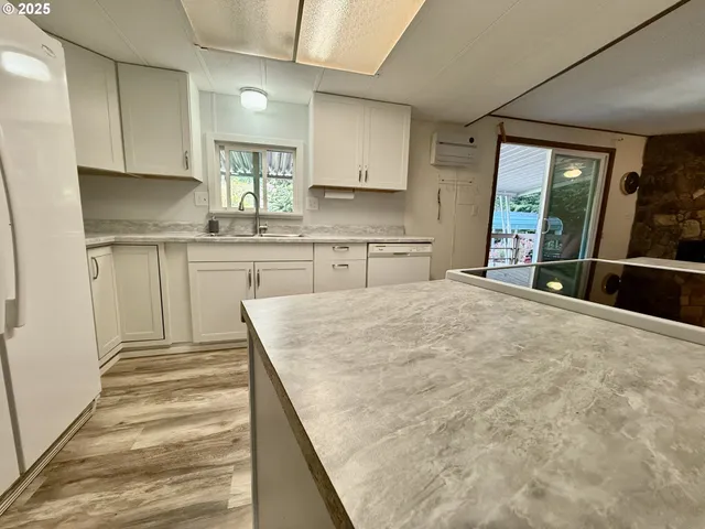 $82,000 | 1938 Maryland Avenue, Myrtle Point, OR 97458