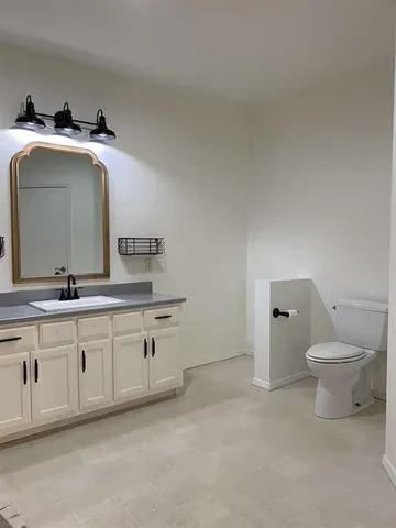 $225,000 | 202 Walnut Street, Anderson, MO 64831