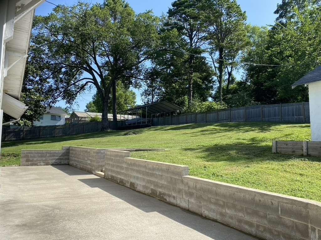 202 Walnut Street Anderson, MO 64831 - Photo 4 of 23
