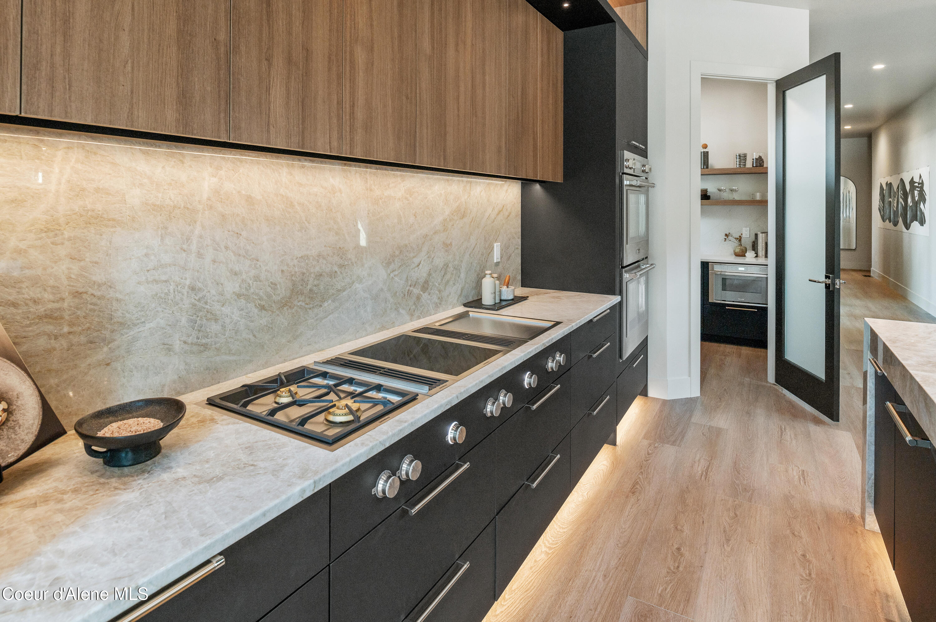 809 East Sherman Avenue Coeur D'Alene, ID 83814 - Photo 11 of 72 --18