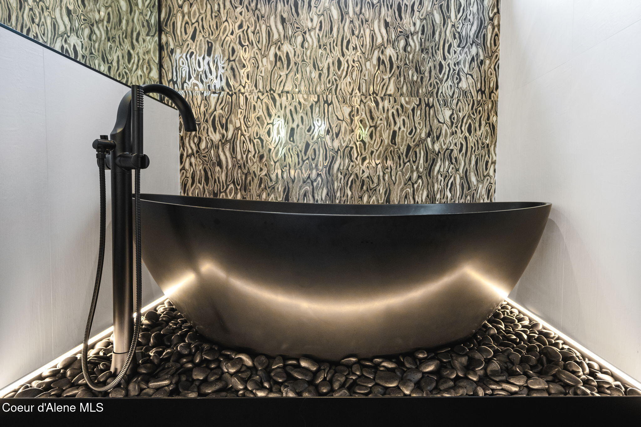 809 East Sherman Avenue Coeur D'Alene, ID 83814 - Photo 30 of 72 51-web-or-mls-DSC_3942