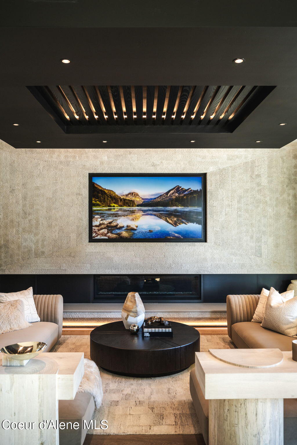 809 East Sherman Avenue Coeur D'Alene, ID 83814 - Photo 5 of 72 24-web-or-mls-DSC_3937