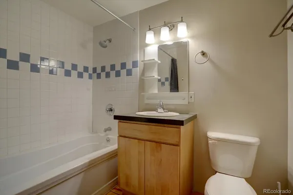 $2,500 | 2955 Inca Street, Unit 1E, Denver, CO 80202