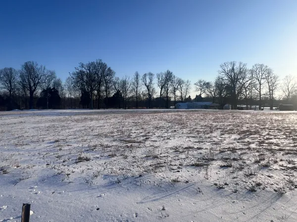 $160,000 | 2 Lake Morris Road, Hopkinsville, KY 42240