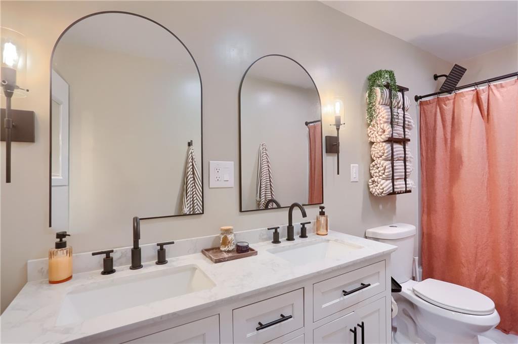 2324 Forest Grove Road Coraopolis, PA 15108 - Photo 34 of 49 Gallery Image 34