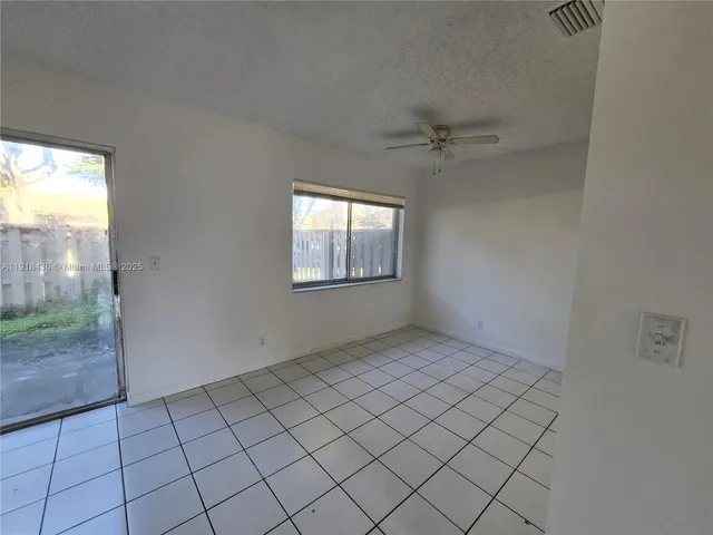 $1,800 | 5940 Northwest 21st Street, Unit 51A, Lauderhill, FL 33313